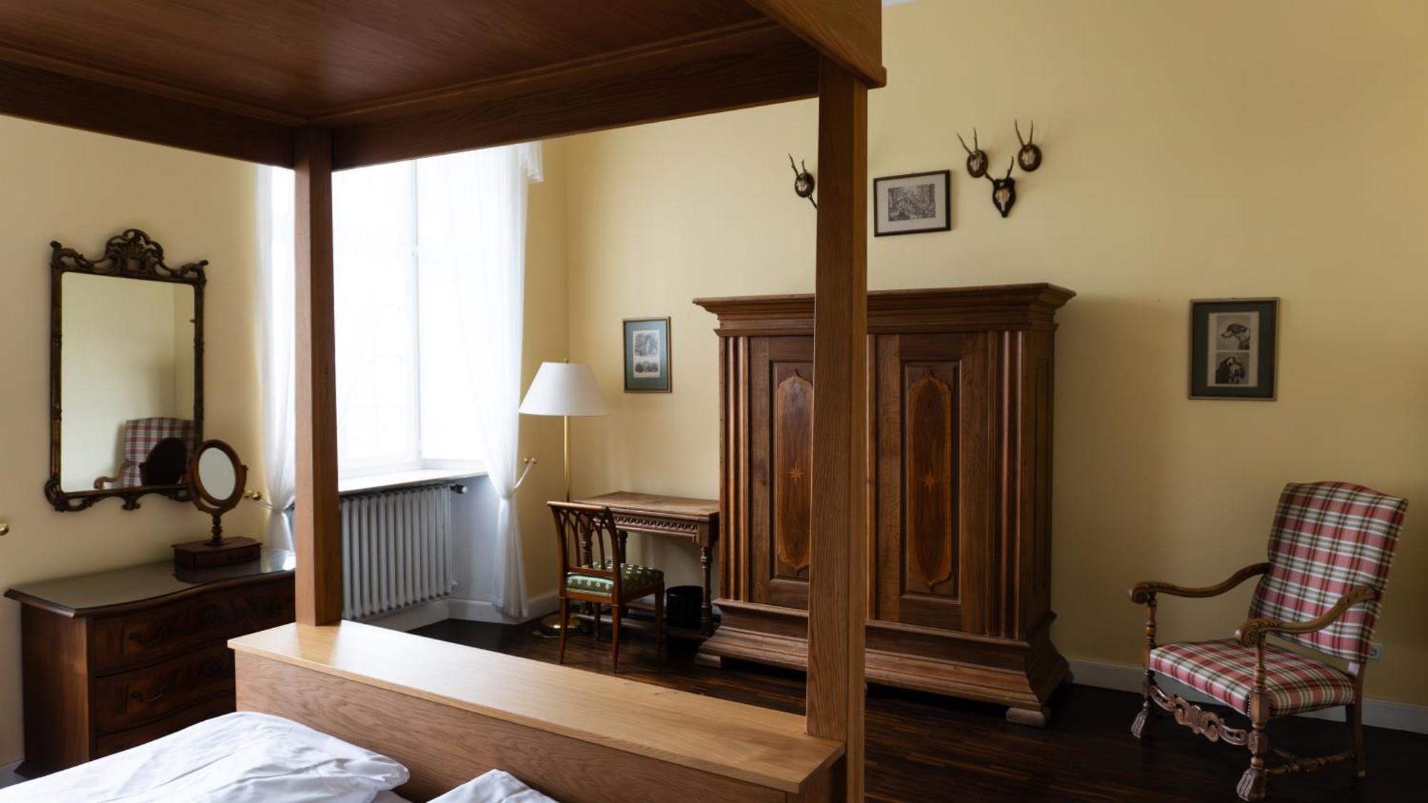 Hotel Schloss Hoehnscheid バート・アロルゼン エクステリア 写真